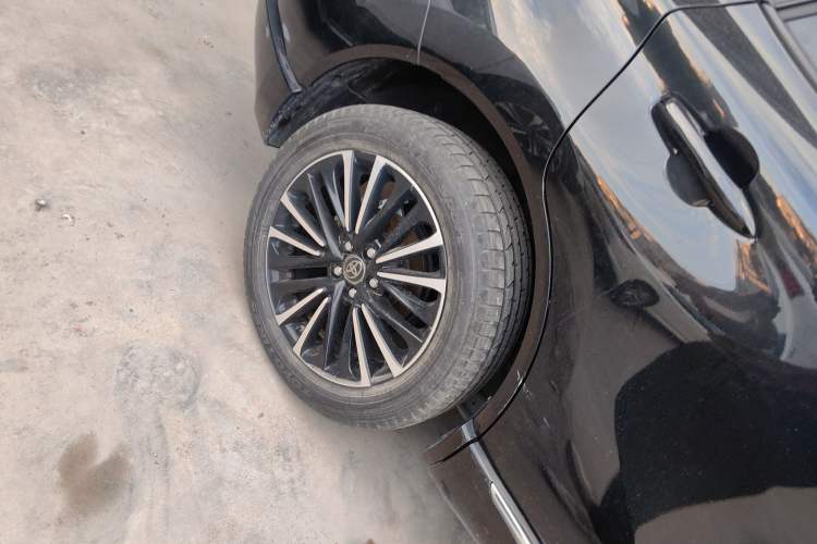 Used Toyota Venza 2023 2.0L CVT Two-Wheel Drive Prestige Version