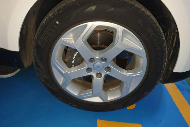 Used Land Rover Range SportNew Energy 2021 P400e SE Right Front Wheel Hub