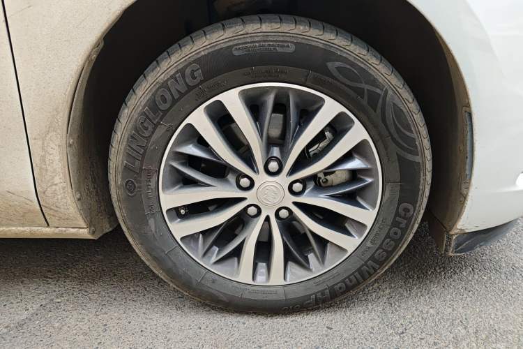 Used Buick GL8 2021 ES Landtrek 653T Comfort Edition
