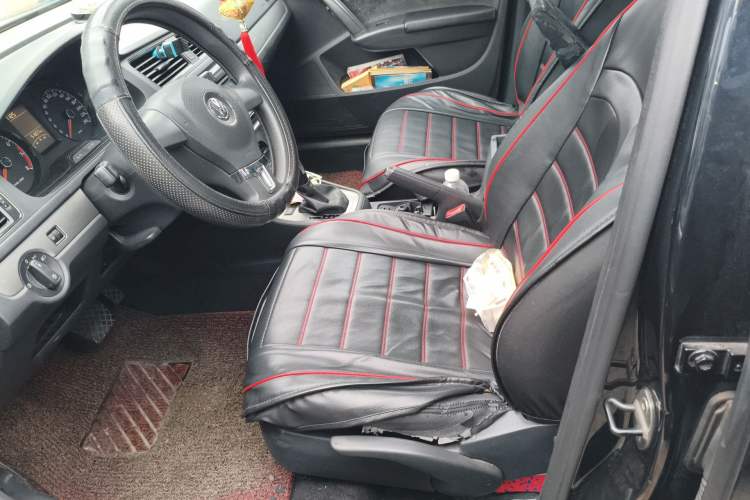 Used Volkswagen Lavida 2013 Revised Classic 1.6L Automatic Fashion Edition Left Front Seat