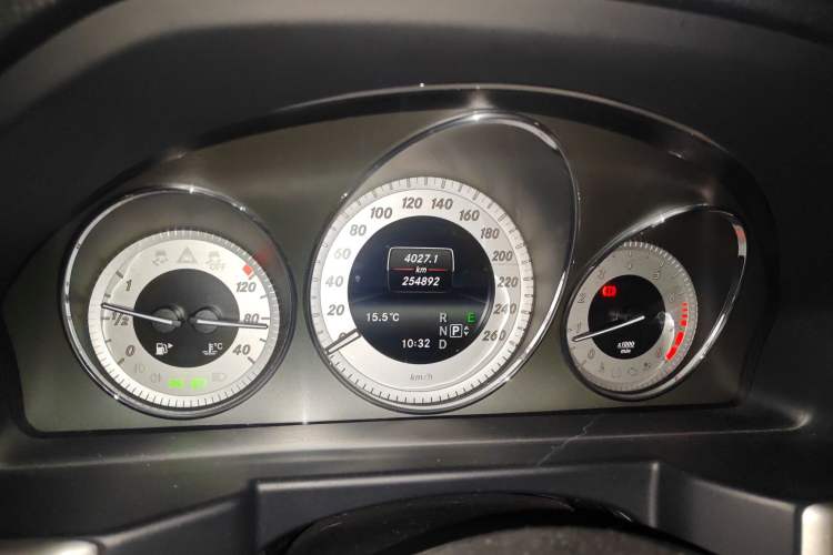 Used Mercedes-Benz GLK-Class 2014 GLK 260 4MATIC Dynamic Model