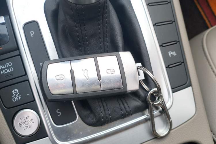 Used Volkswagen Magotan 2015 Facelift 1.8TSI Luxury Model