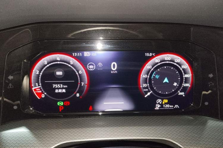 Used Volkswagen Golf 2025 300TSI R-Line Instrument Cluster