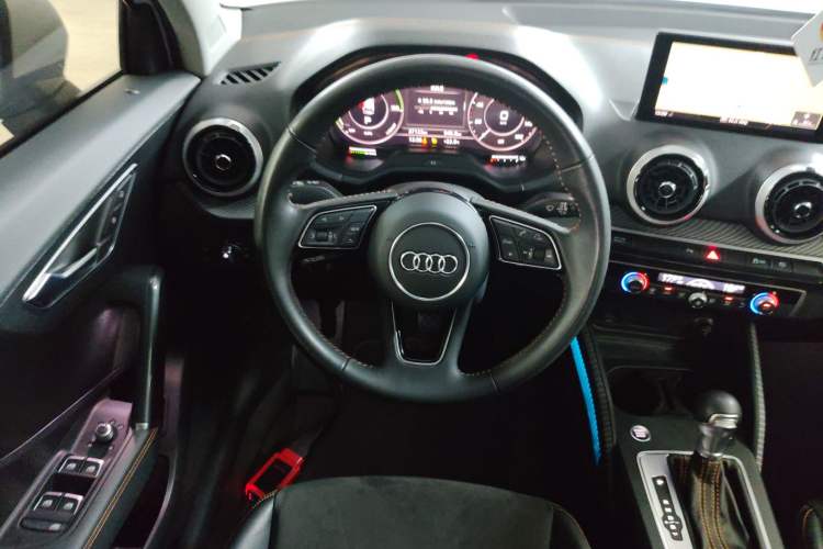 Used Audi Q2L e-tron 2022 Q2L e-tron Pure Electric Smart Enjoyment Model Steering Wheel