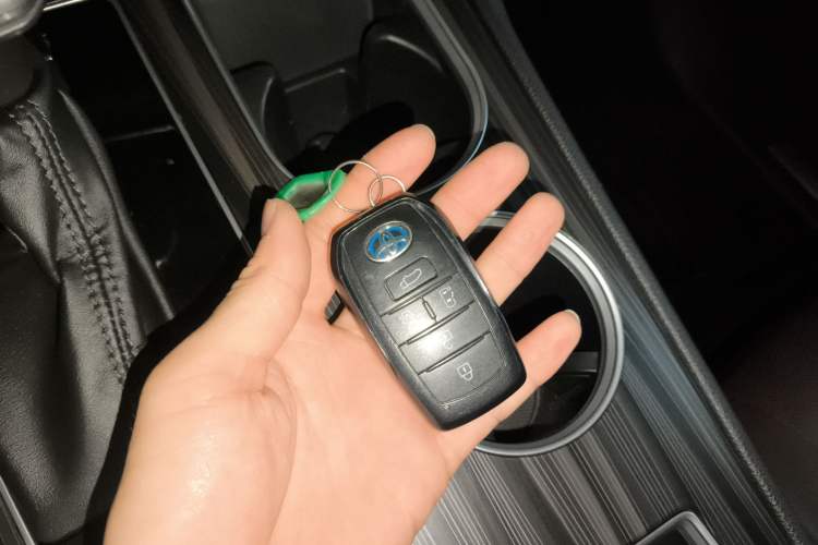 Used Toyota Granvia 2023 2.5L Hybrid Flagship VIP Edition