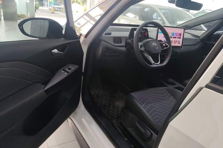 Used Volkswagen ID.3 2025 Smart Version Pure & Intelligent Enjoyment Edition