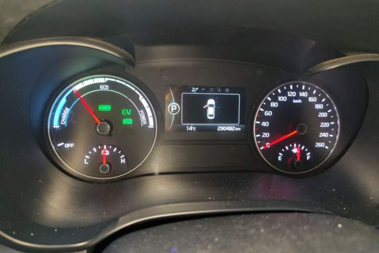 Used Kia K5 2016 2.0L Hybrid GLS