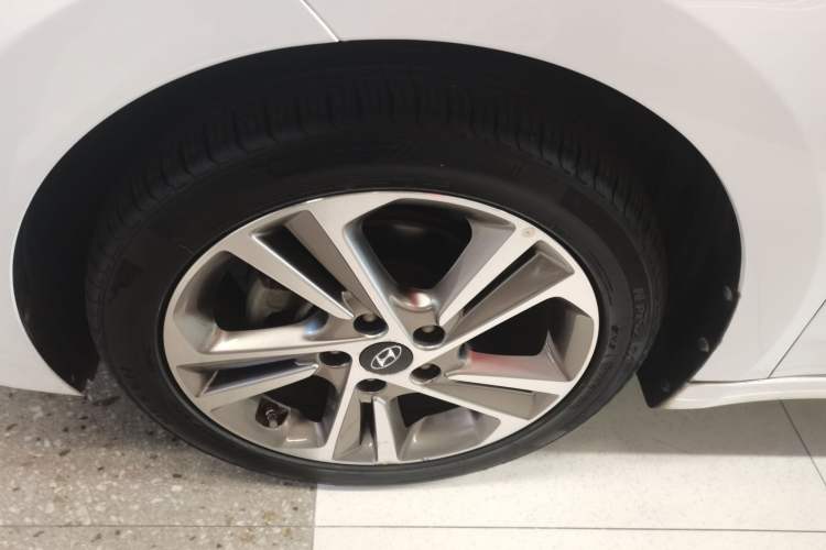 Used Hyundai Elantra (6th Generation / Lingdong) 2016 1.6L Automatic ZhiXuan – Elite Version
