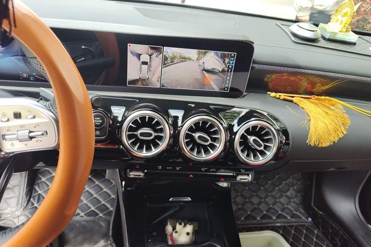 Used Mercedes-Benz A-Class 2020 Restyled A 200 L Sport Sedan Fashion Version Audio And AC Panel