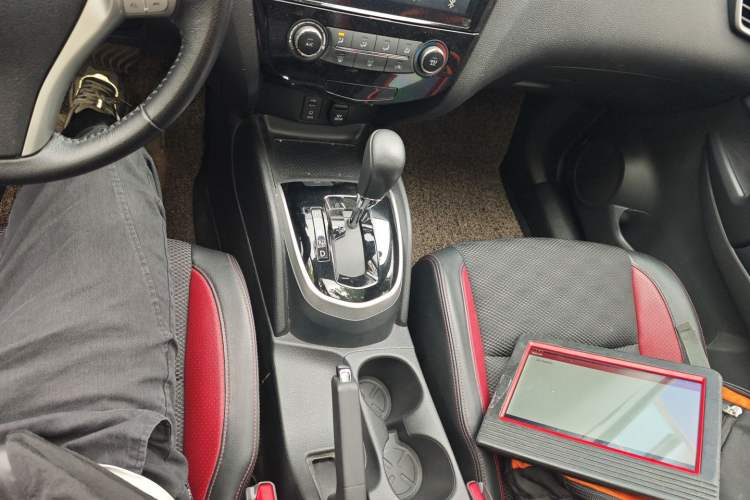 Used Nissan Qashqai 2017 2.0L CVT Luxury Edition China V Standard Gear Lever