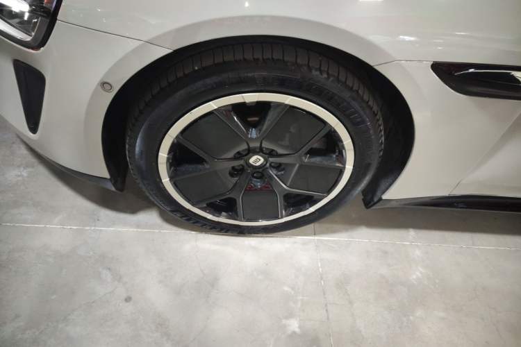 Used Xiaomi Auto SU7 2024 Rear-Drive Ultra-Long Range Advanced Pro-Level Intelligent Driving Version
