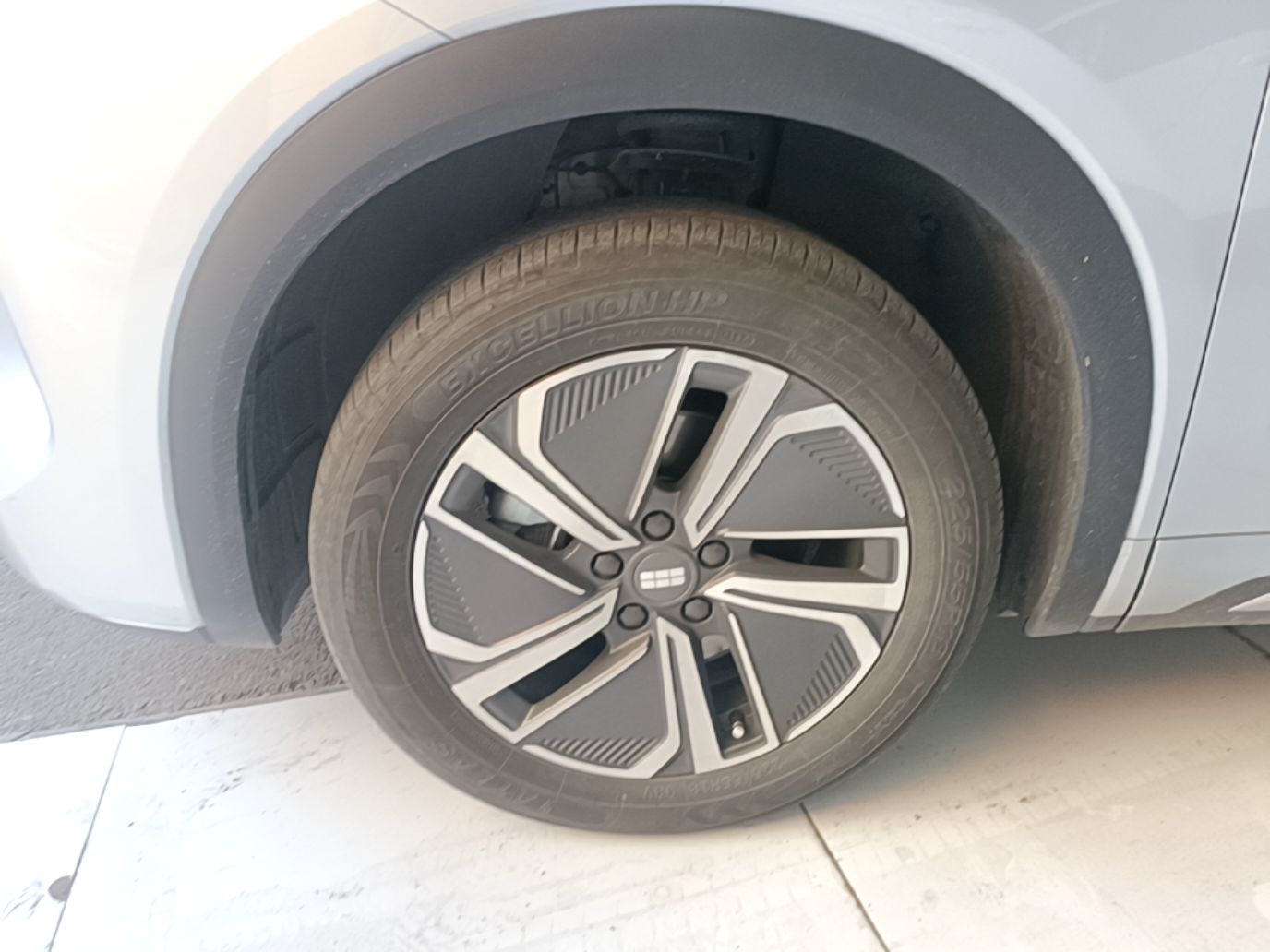 Geely Galaxy Xingjian 7 EM-i 2025 120km Exploration+ Version — снимка 10