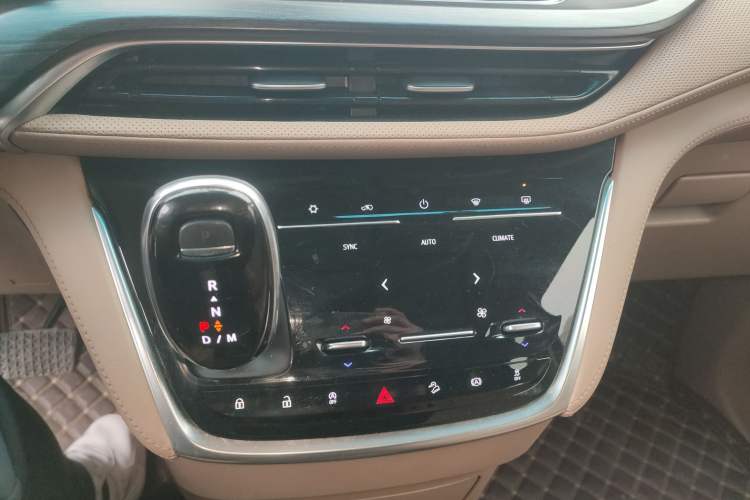 Used Buick GL8 2020 ES Land Cruiser 653T Luxury Model