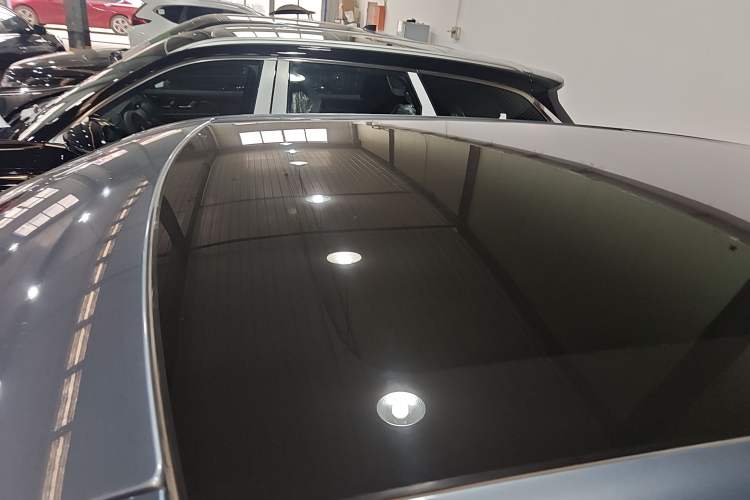 Used Land Rover Discovery Sport 2020 249 PS R-Dynamic Performance Edition Roof