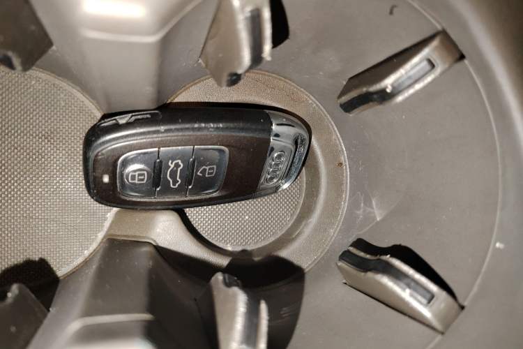 Used Audi Q5 2015 40 TFSI Technology Edition Interior 1