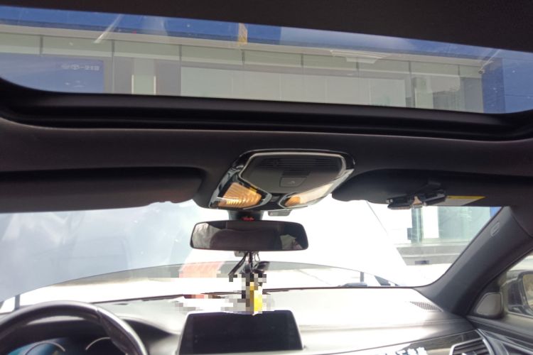 Used BMW 7 Series 2018 740Li M Sport Package Leading Model Headliner