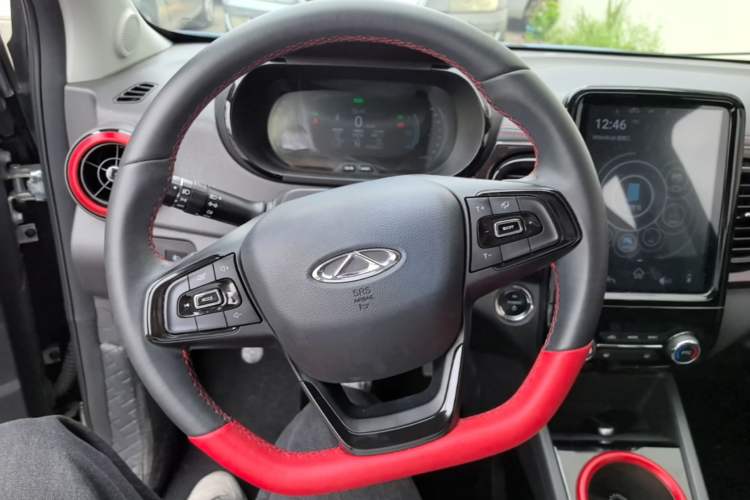 Used Chery QQ Little Ant 2022 Revised Version Sweet Pink Edition Half-Sugar Version Lithium Iron Phosphate 30.7 kWh 30 kW 301 km
