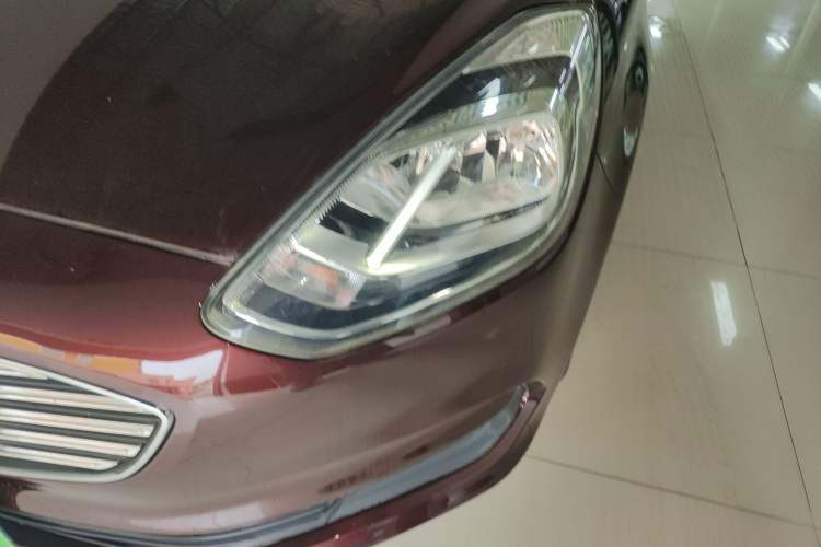 Used Ford Escort 2019 1.5L Automatic ZhiXiang Model Left Front Headlight