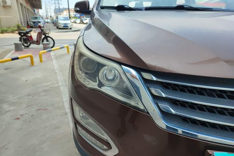 Used Baojun 560 2015 1.8L manual Comfort trim level