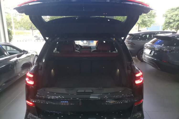 Used BMW X5 2022 xDrive 40Li Luxury Edition M Sport Package