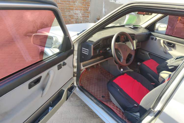 Used Volkswagen Jetta 2010 1.6L Partner Driver Seat