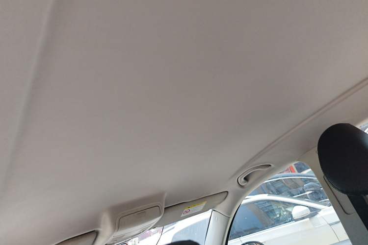 Used Volkswagen Tiguan 2015 1.8TSI Automatic Two-Wheel Drive Trend Edition Headliner