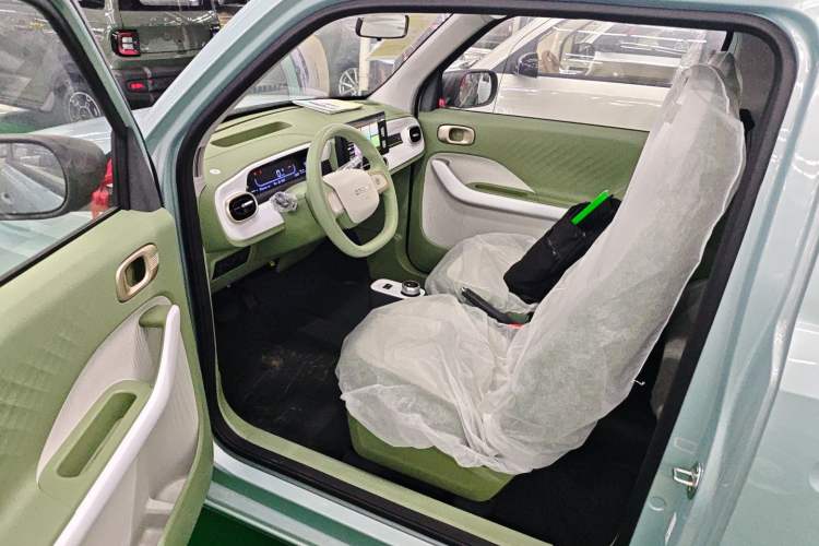 Used Geely Galaxy Panda 2025 210 km – Yuanqi Bear
