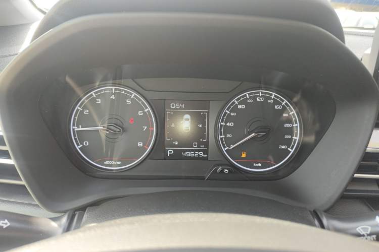 Used Geely Auto Vision X3 2021 PRO 1.5L CVT Deluxe Model
