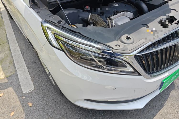 Used Buick GL8 2017 ES 28T Comfort Model China V Standard Right Front Headlight