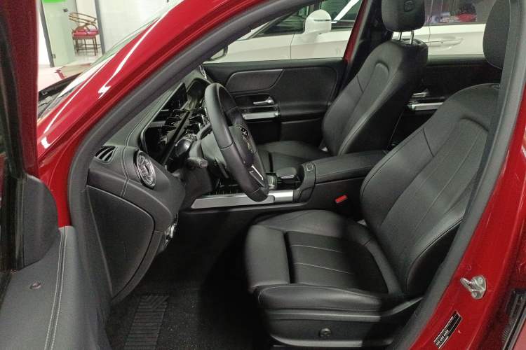 Used Mercedes-Benz GLB 2020 Updated GLB 200 Dynamic Edition Left Front Seat