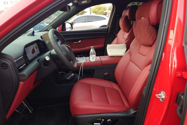 Used Hima AITO M5 2025 Extended-Range Ultra All-Wheel-Drive Version Left Front Seat