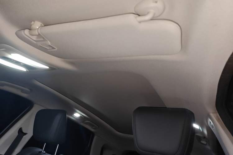 Used Dongfeng Aeolus Huge 2022 Mach Dual-Motor 1.5T MHD Dare-to-Dream Edition