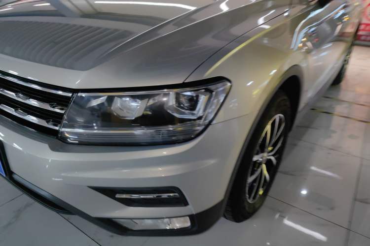 Used Volkswagen Tiguan L 2017 330TSI Automatic Two-Wheel Drive Comfort Edition