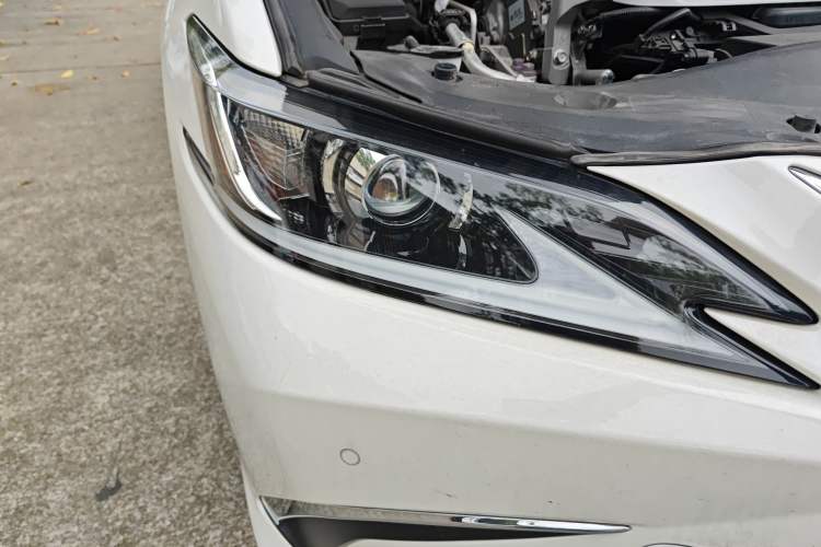 Used Lexus ES 2020 200 Excellence Edition
