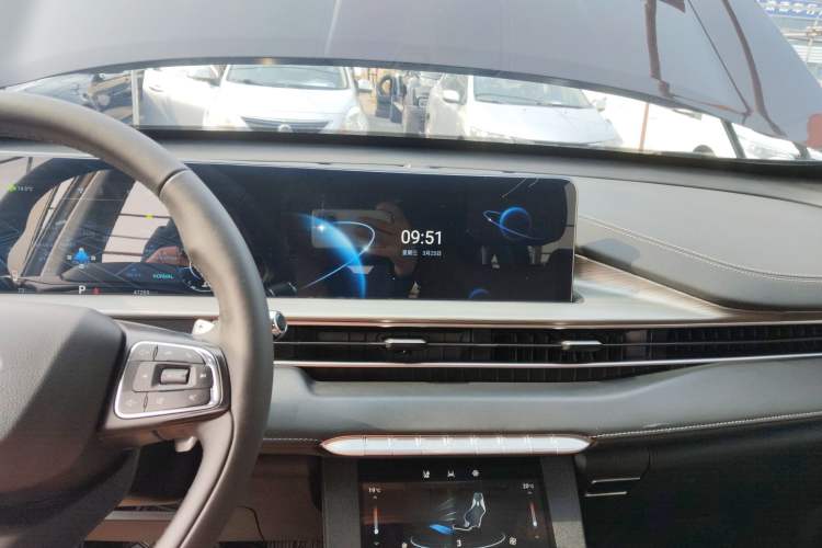 Used Chery Tiggo 8 PLUS 2022 290TGDI DCT Luxury Edition