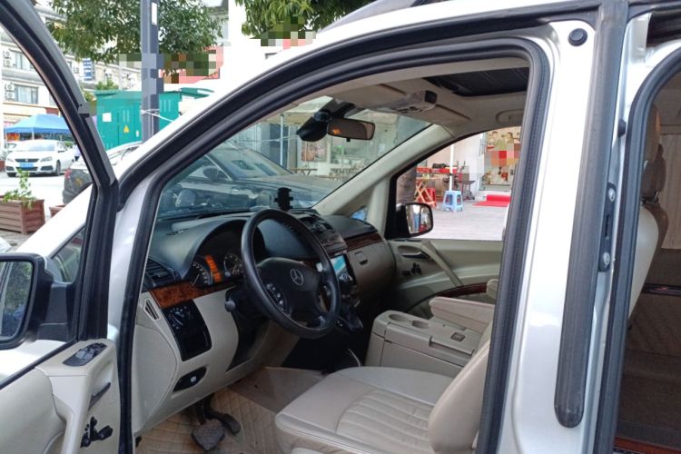 Used Mercedes-Benz Viano 2011 2.5L Prestige Edition Driver Seat