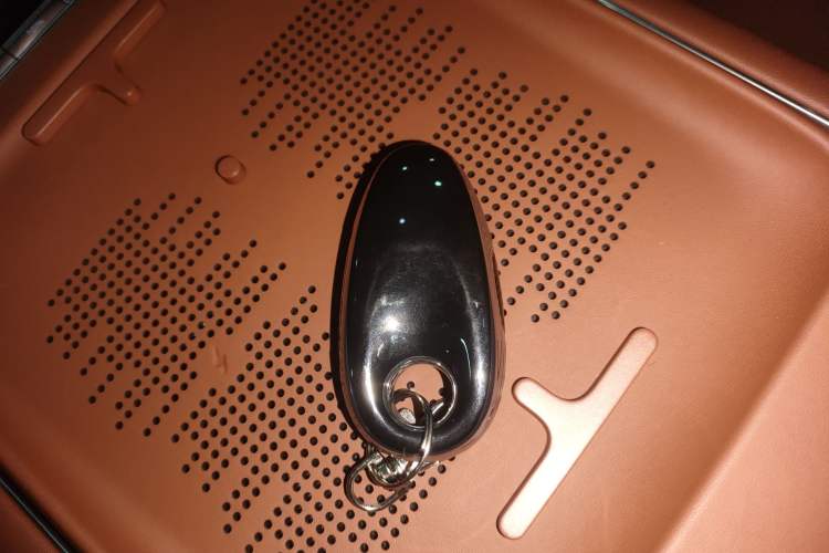 Used VOYAH FREE 2024 Ultra-Long Range Intelligent Driving Version Vehicle Key