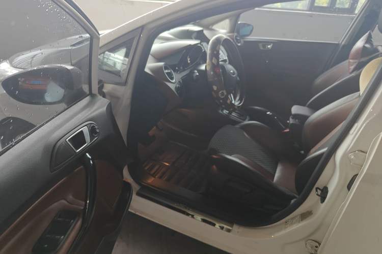 Used Ford Fiesta 2014 Hatchback 1.0 GTDi Automatic Dynamic Model
