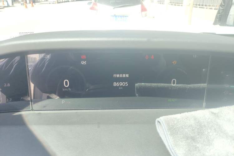 Used CHANGAN UNI-K iDD 2023 Zhidian iDD 1.5T 135km Smart & Fun Model