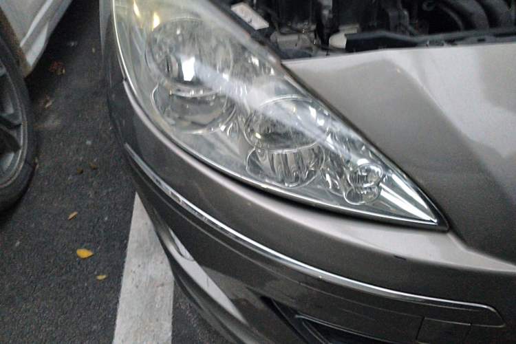 Used Peugeot 408 2013 2.0L Automatic Comfort Edition Right Front Headlight