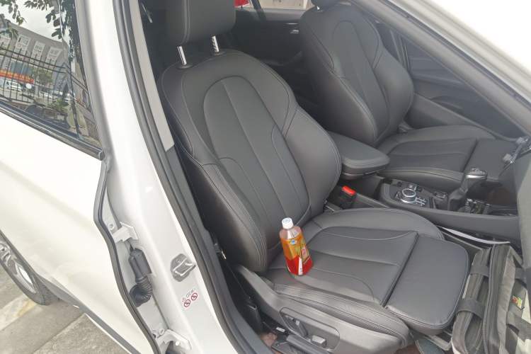 Used BMW X1 New Energy 2018 xDrive25Le Luxury Model Right Front Seat