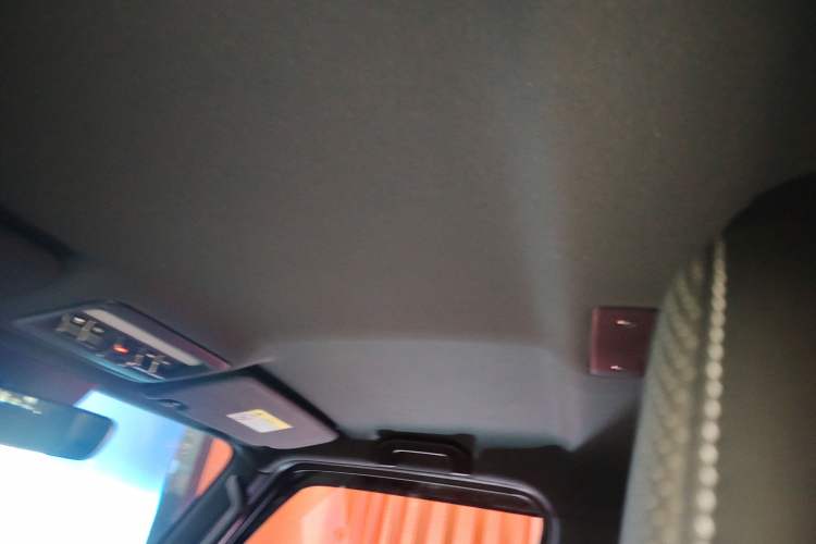 Used iCAR V23 2025 501 Four-Wheel Drive Advanced Version Headliner