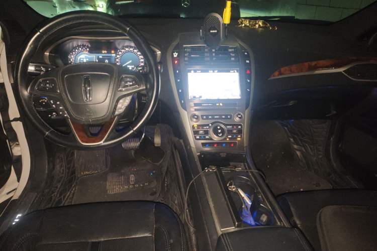 Used Lincoln MKZ 2017 2.0T Luxury Edition
