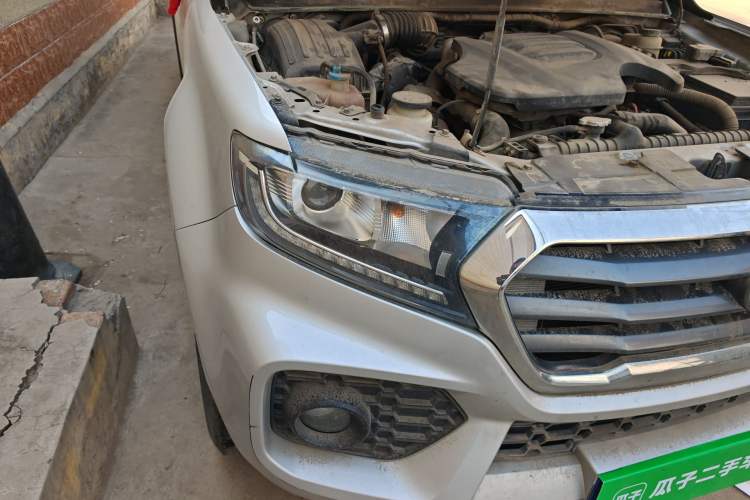 Used Great Wall Wingle 7 2020 2.0T Diesel Two-Wheel-Drive Crown Champion Business-Grade Large Double-Cab GW4D20M Right Front Headlight