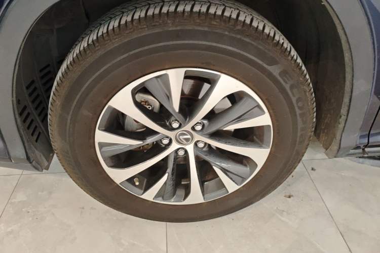 Used Lexus RX 2020 Revised Version 300 Two-Wheel Drive Elite Edition Left Front Wheel Hub