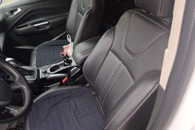 Used Ford Kuga 2015 2.0L GTDi Four-Wheel-Drive Sport Model