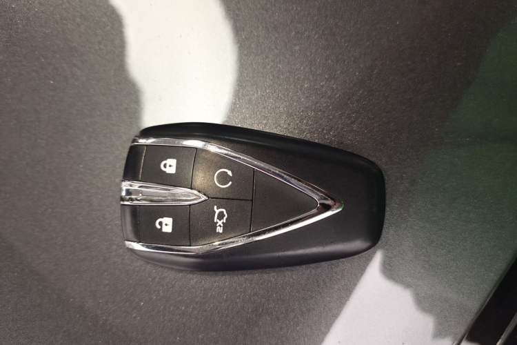 Used CHANGAN UNI-V 2024 1.5T High-Energy Version
