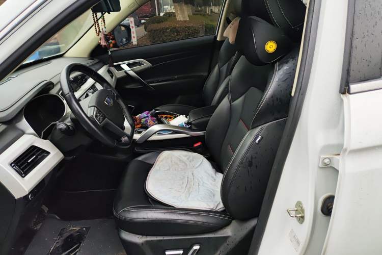 Used Geely Auto Emgrand X7 Sport 2018 1.8TD Automatic Two-Wheel Drive Smart Connect 4G Internet Edition