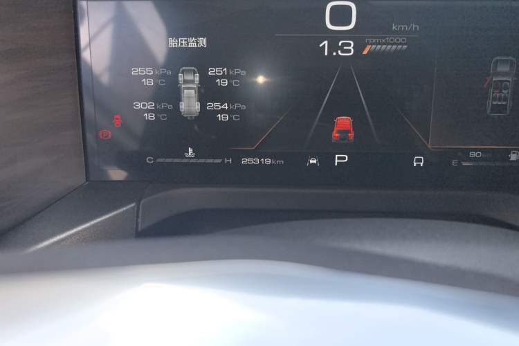 Used Tank 300 2024 2.0T Challenger Odometer Close Up