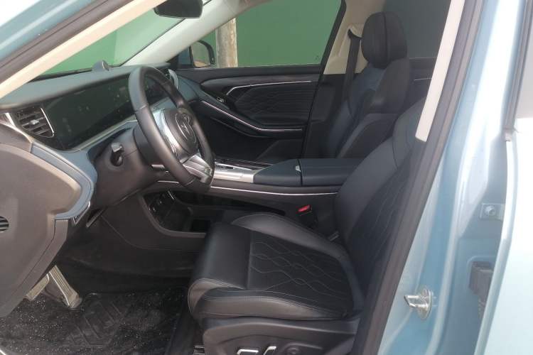 Used VOYAH FREE 2021 Four-Wheel Drive Standard Range-Extended Exclusive Luxury Package